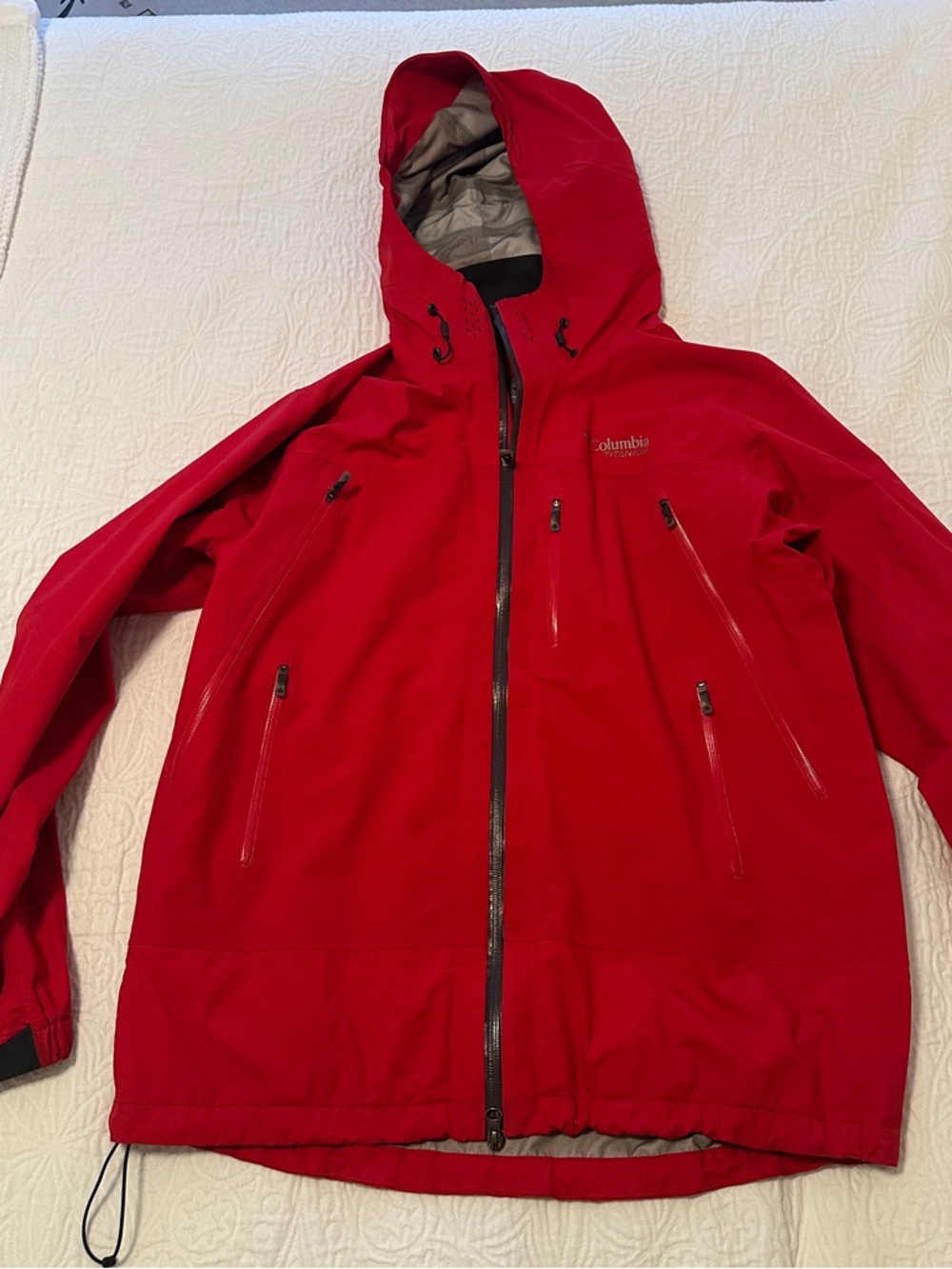 Columbia Mens Red Hooded Softshell Jacket - water resistant rain coat